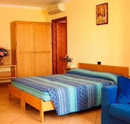 Agriturismo Mammamaude مزرعة للإقامة *