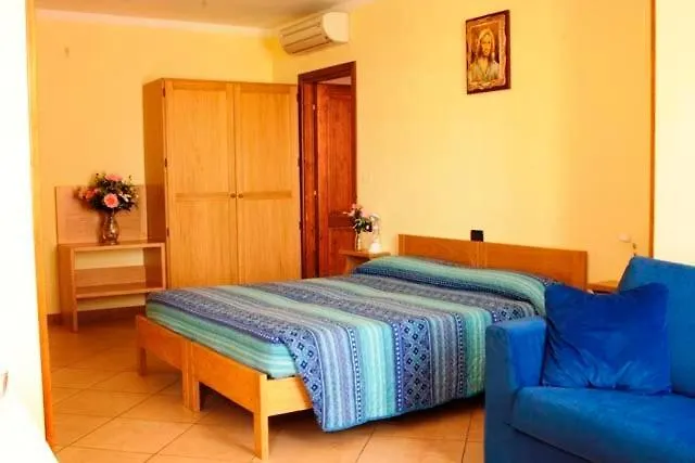 Agriturismo Mammamaude Κατάλυμα σε φάρμα *